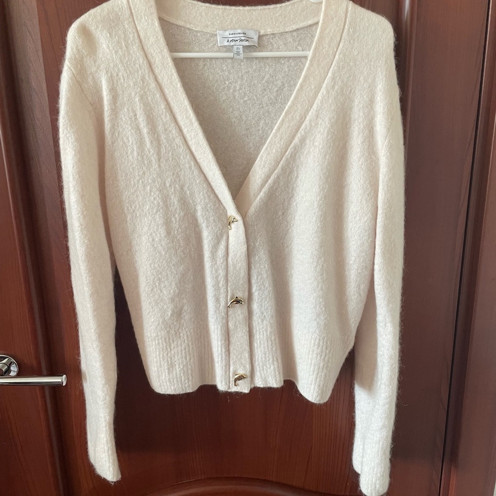 & Other Stories Cream and Gold Cardigan with V-neck and Long Sleeves